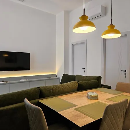 Darla's - 2 Bedroom In Apartamento