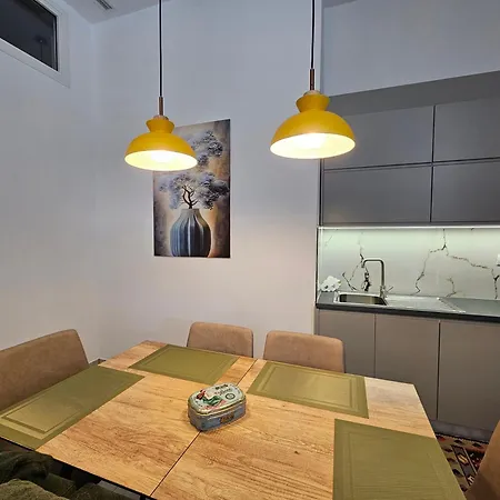 Darla's - 2 Bedroom In *