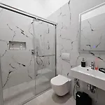 Darla's - 2 Bedroom In