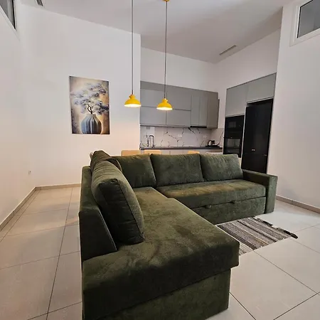 Darla's - 2 Bedroom In *