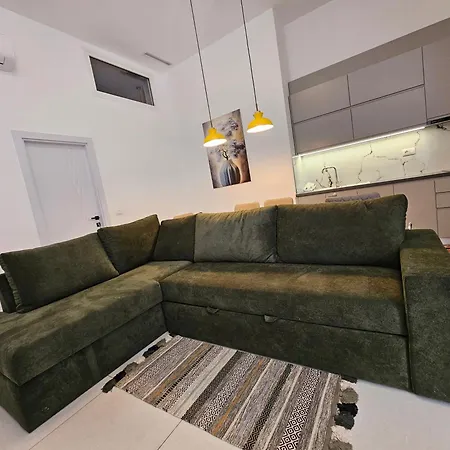 Darla's - 2 Bedroom In Durrës