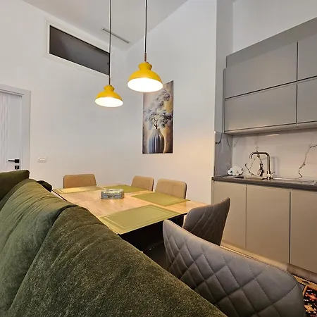 Darla's - 2 Bedroom In Апартаменты *