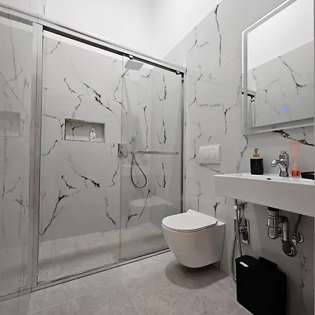 Darla's - 2 Bedroom In