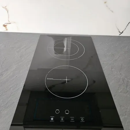 Darla's - 2 Bedroom In Durrës