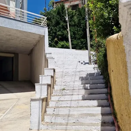 Darla's - 2 Bedroom In Apartament *