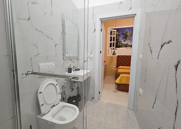 Darla's - 2 Bedroom In Durrës