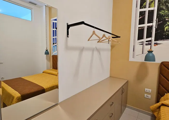 Darla's - 2 Bedroom In アパート *