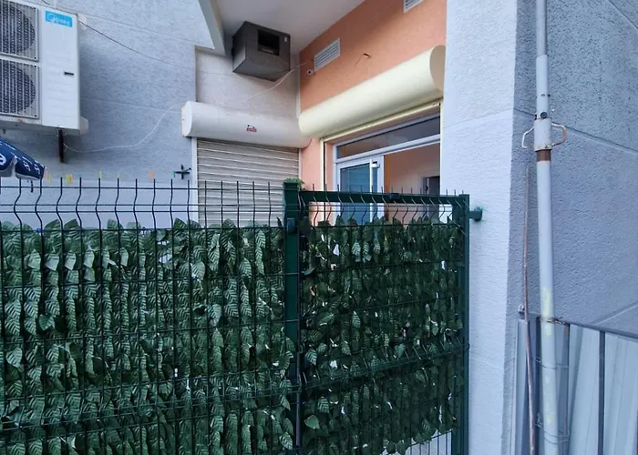 Darla's - 2 Bedroom In アパート *